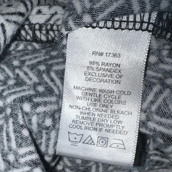 Ellen Tracy, company, M, geometric print, scoop neck w/attached bow contrast hem - Picture 7 of 8